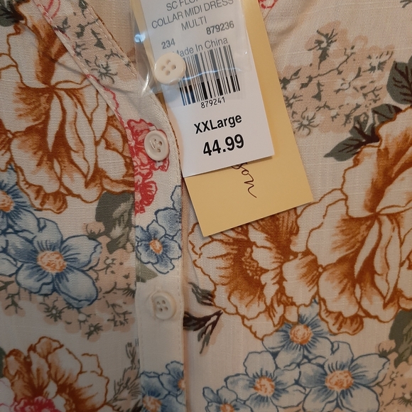 Linda Anderson Floral Maxi Dress with Button-Down Front NEW WITH TAGS - Picture 3 of 9